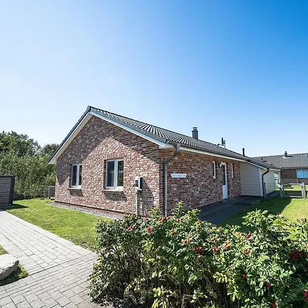 Freistehendes Friesenkante 86 Mit Grossem Garten * Dagebüll